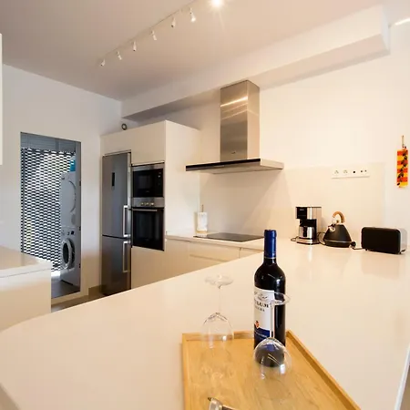 Happy Travel South 5-2b Apartment *